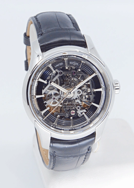 Omega,De Ville 41mm,41mm,Platinum,Transparent,Automatic,60hours,In-house Caliber,431,431.93.41.21.64.001