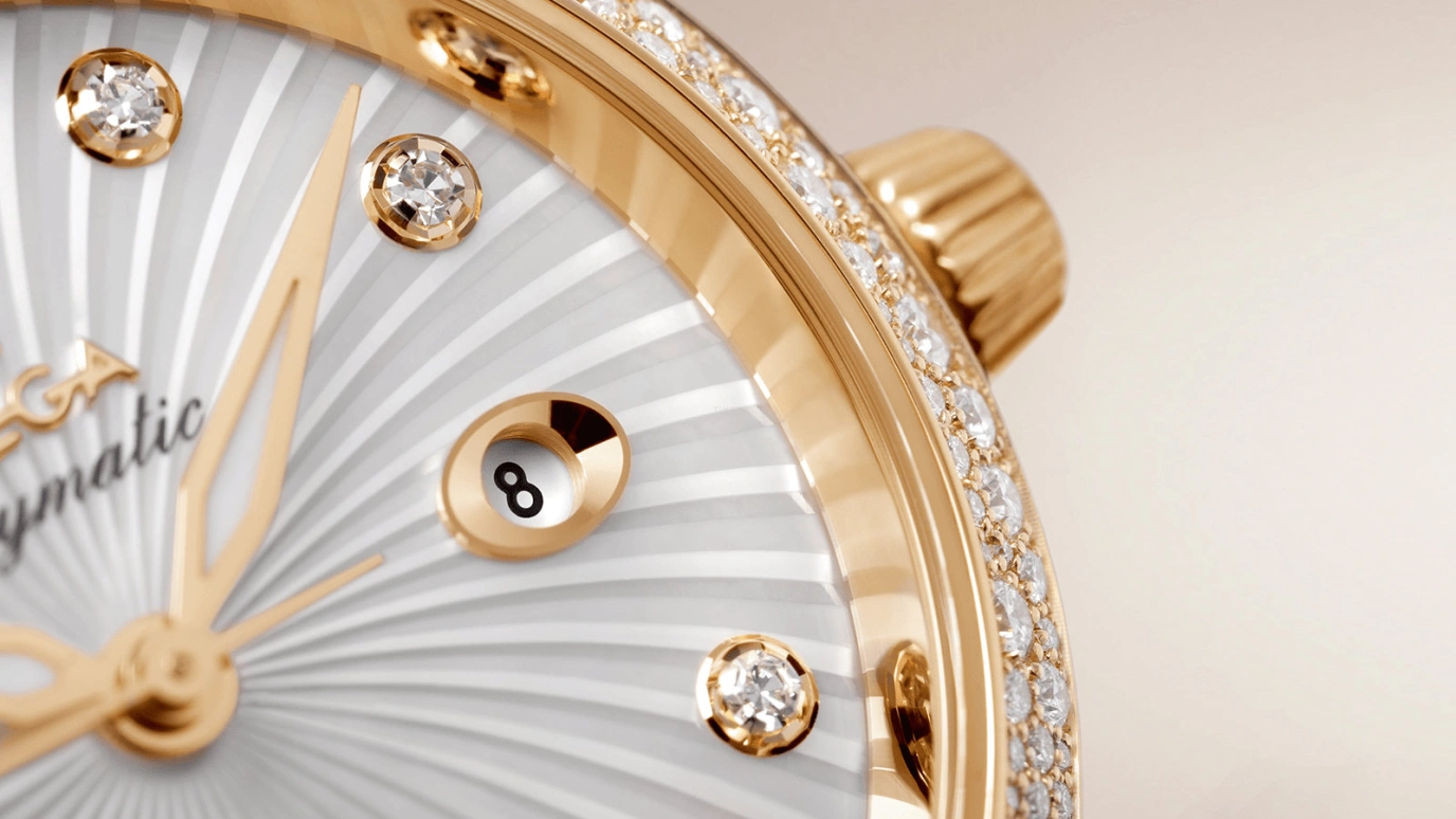 Omega,LadyMatic 34mm,34mm,Yellow Gold,White,Automatic,Date,Co-Axial Escapement,425,425.65.34.20.55.002