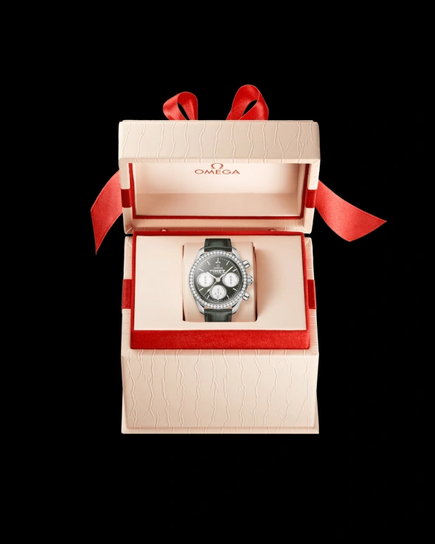 Omega,Speedmaster 38mm,38mm,Stainless Steel,Green,Automatic,Chronograph,Day,324,324.18.38.50.60.001