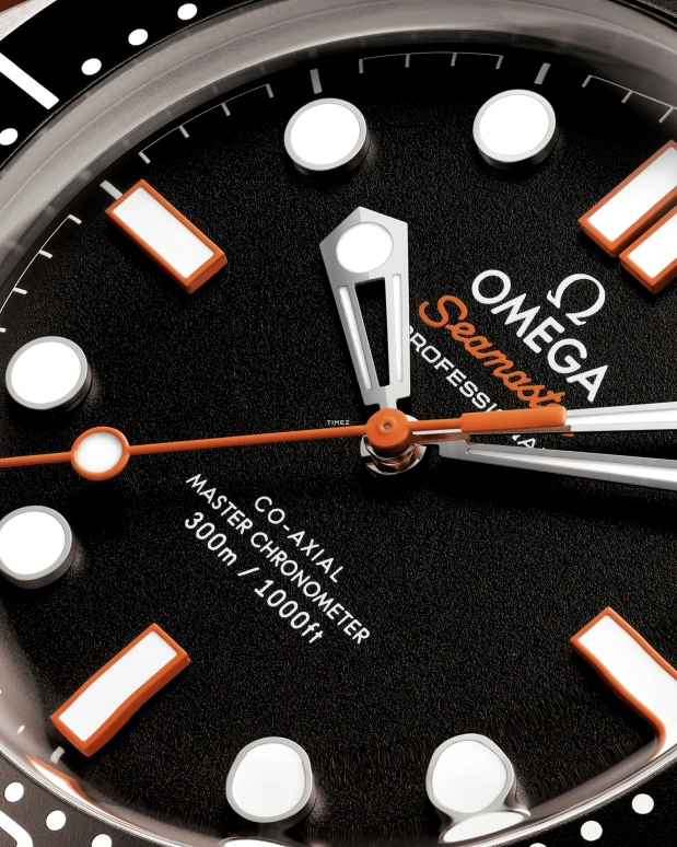 Omega,Seamaster 300 42mm,42mm,Stainless Steel,Aluminum Oxide,Black,Automatic,55hours,In-house Caliber,210,210.32.42.20.01.006