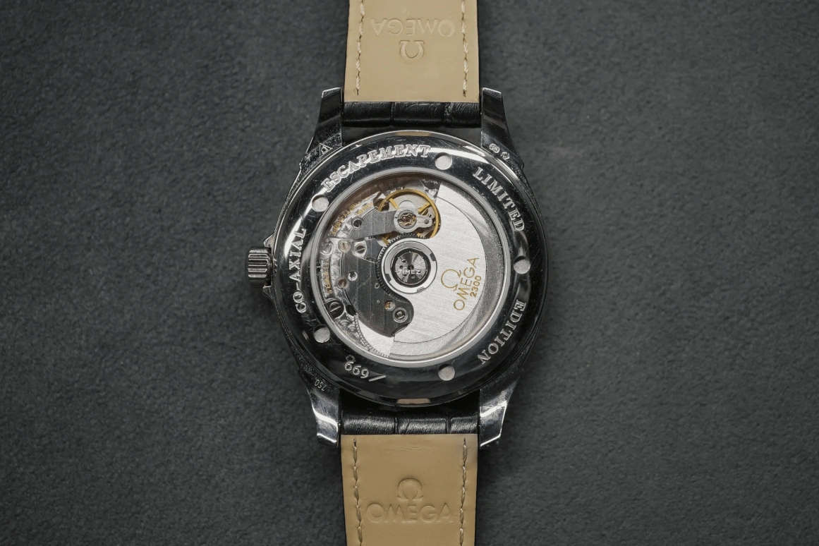 Omega,De Ville 39mm,39mm,White Gold,Silver,Automatic,Day,In-house Caliber,4626,4626.30.32