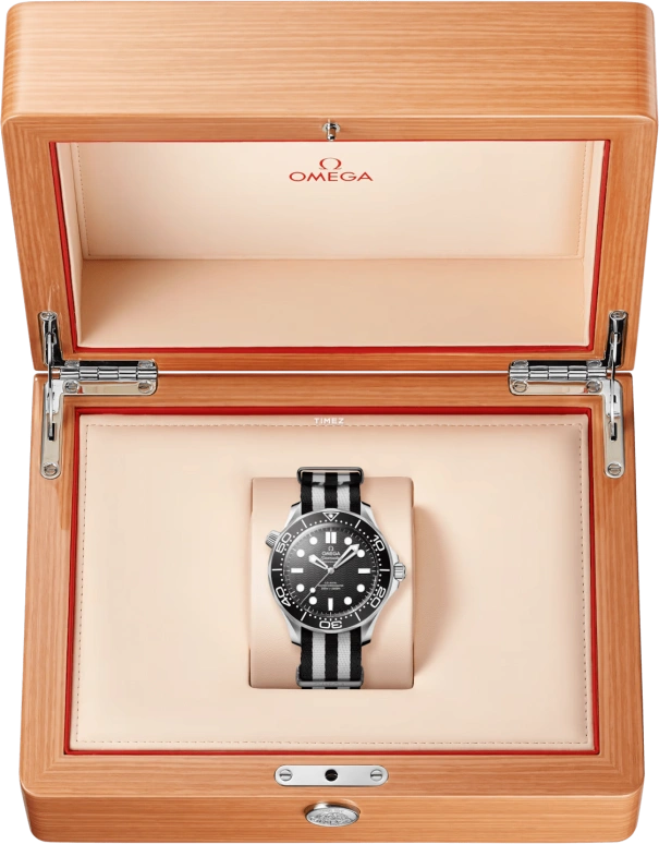 Omega,Seamaster Diver 300M 42mm,42mm,Stainless Steel,Black,Automatic,Anti-magnetic,55hours,210,210.32.42.20.01.005