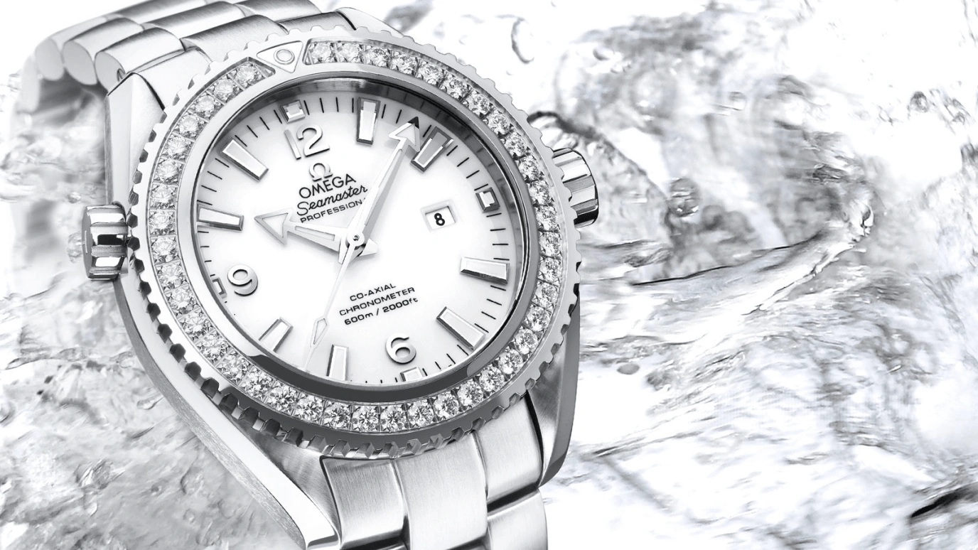Omega,Seamaster Planet Ocean 37.50mm,37.50mm,Stainless Steel,White,Automatic,Date,Zodiac Indications,Co-Axial Escapement,232,232.15.38.20.04.001