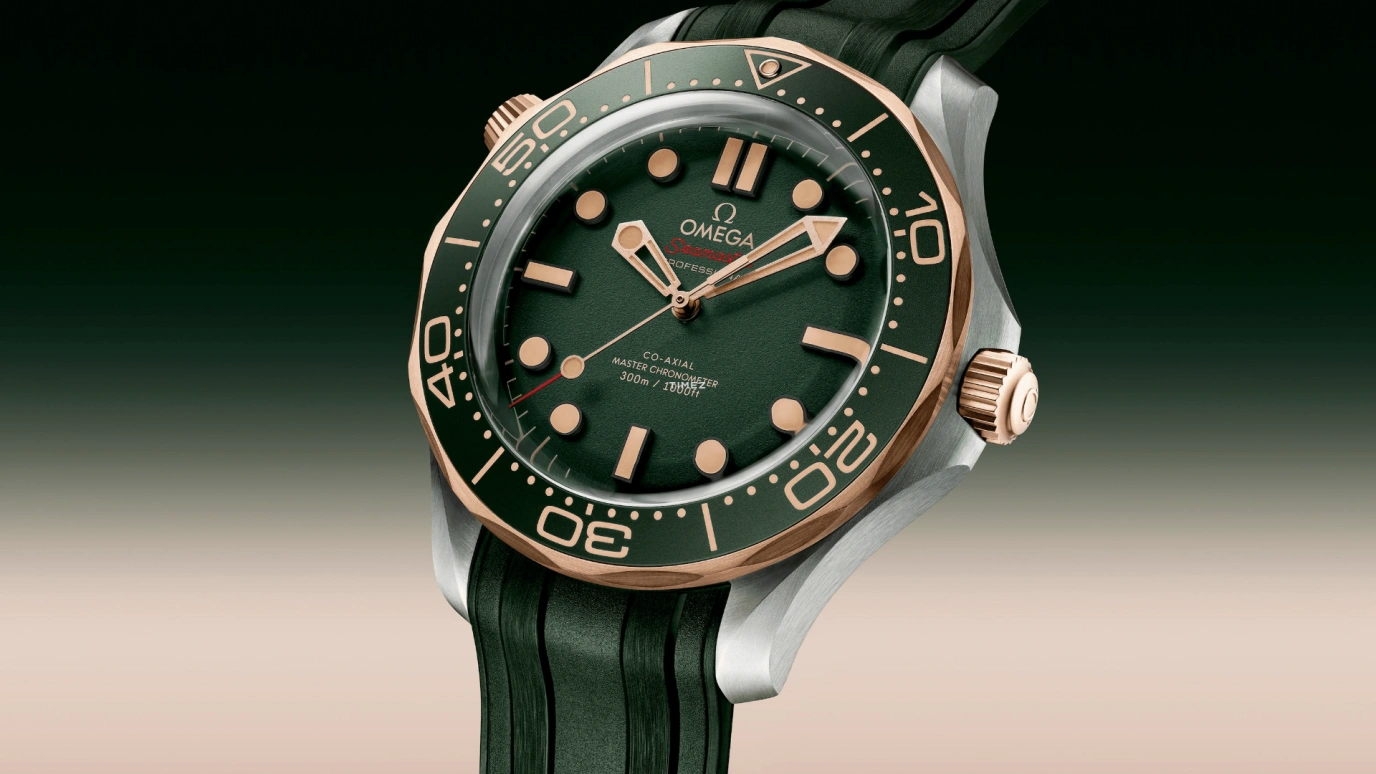 Omega,Seamaster Diver 300M 42mm,42mm,Titanium,Green,Automatic,55hours,In-house Caliber,210,210.92.42.20.10.001