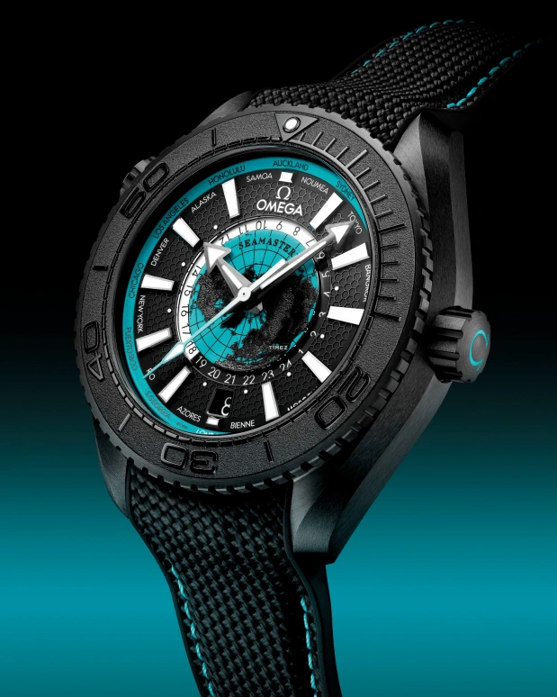 Omega,Seamaster Planet Ocean 45.50mm,45.50mm,Ceramic,Black,Blue,Automatic,Day,World Time,Anti-magnetic,Day / Night Indication,60hours,In-house Caliber,215,215.92.46.22.01.006