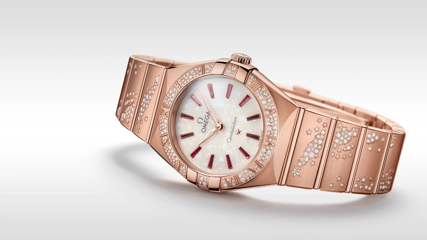 Omega,Constellation 28mm,28mm,Sedna Gold,White,Quartz,In-house Caliber,Sapphire,Crystal Glass,131,131.55.28.60.99.003
