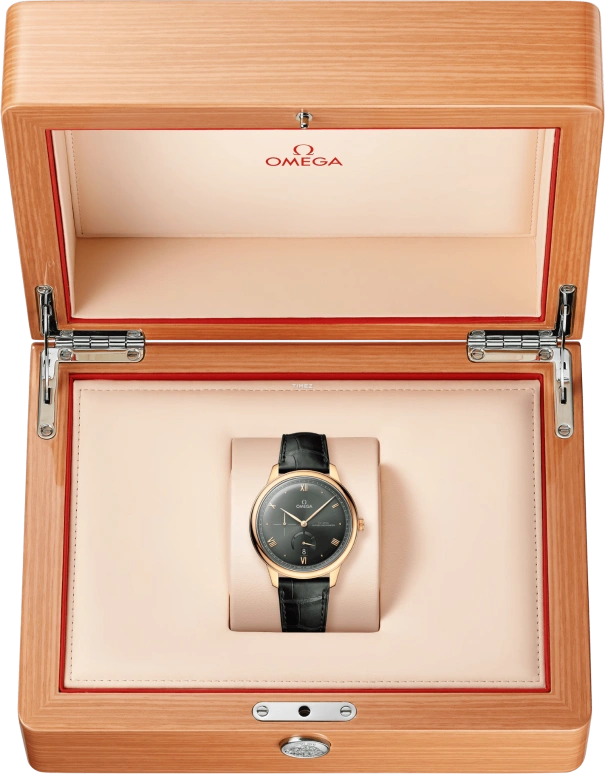 Omega,De Ville 41mm,41mm,Yellow Gold,Green,Automatic,Day,Power Reserve Indicator,Anti-magnetic,434,434.53.41.21.10.001