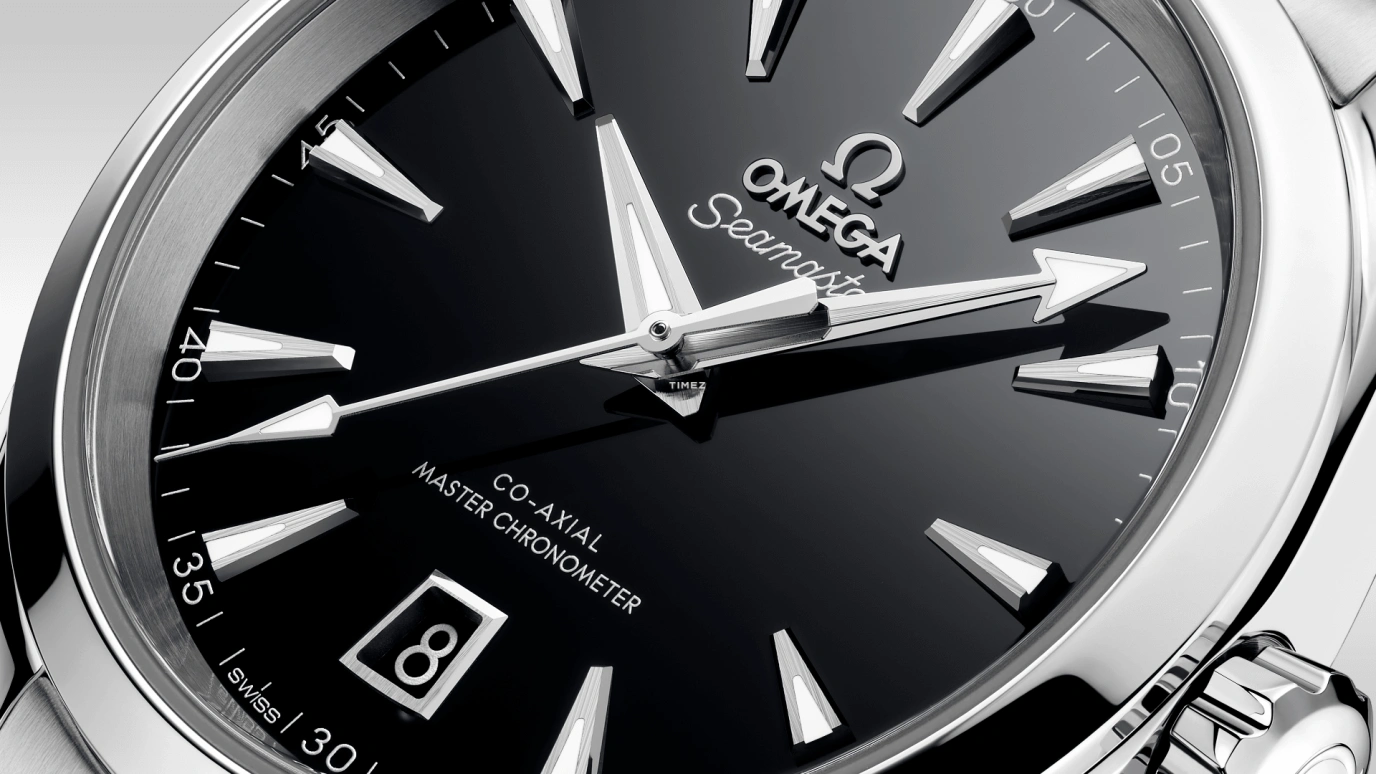 Omega,Aqua Terra 38mm,38mm,Stainless Steel,Black,Automatic,Day,Anti-magnetic,Eddie Redmayne,220,220.10.38.20.01.004