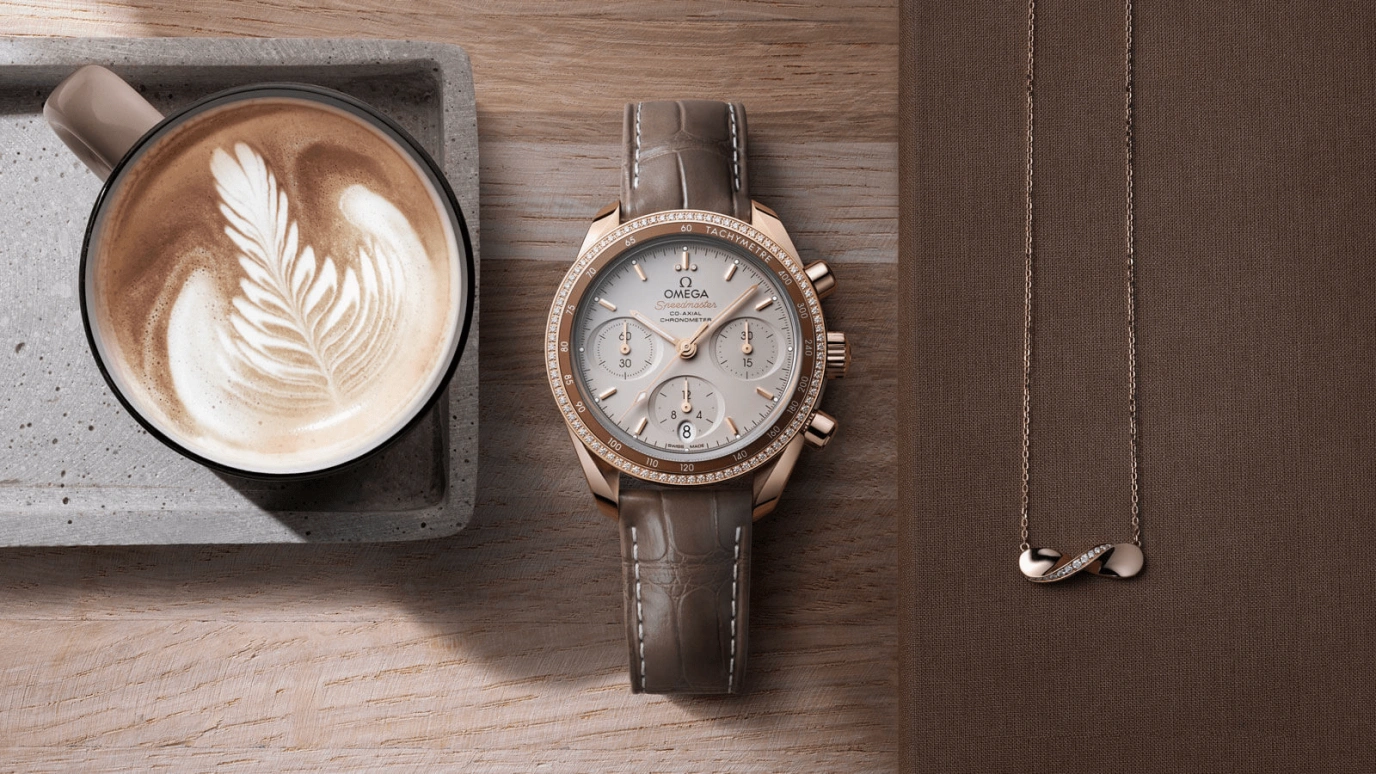 Omega,Speedmaster (Non-Moonwatch) 38mm,38mm,Sedna Gold,Beige,Automatic,Chronograph,Date,Co-Axial Escapement,Column Wheel,52hours,In-house Caliber,324,324.68.38.50.02.003