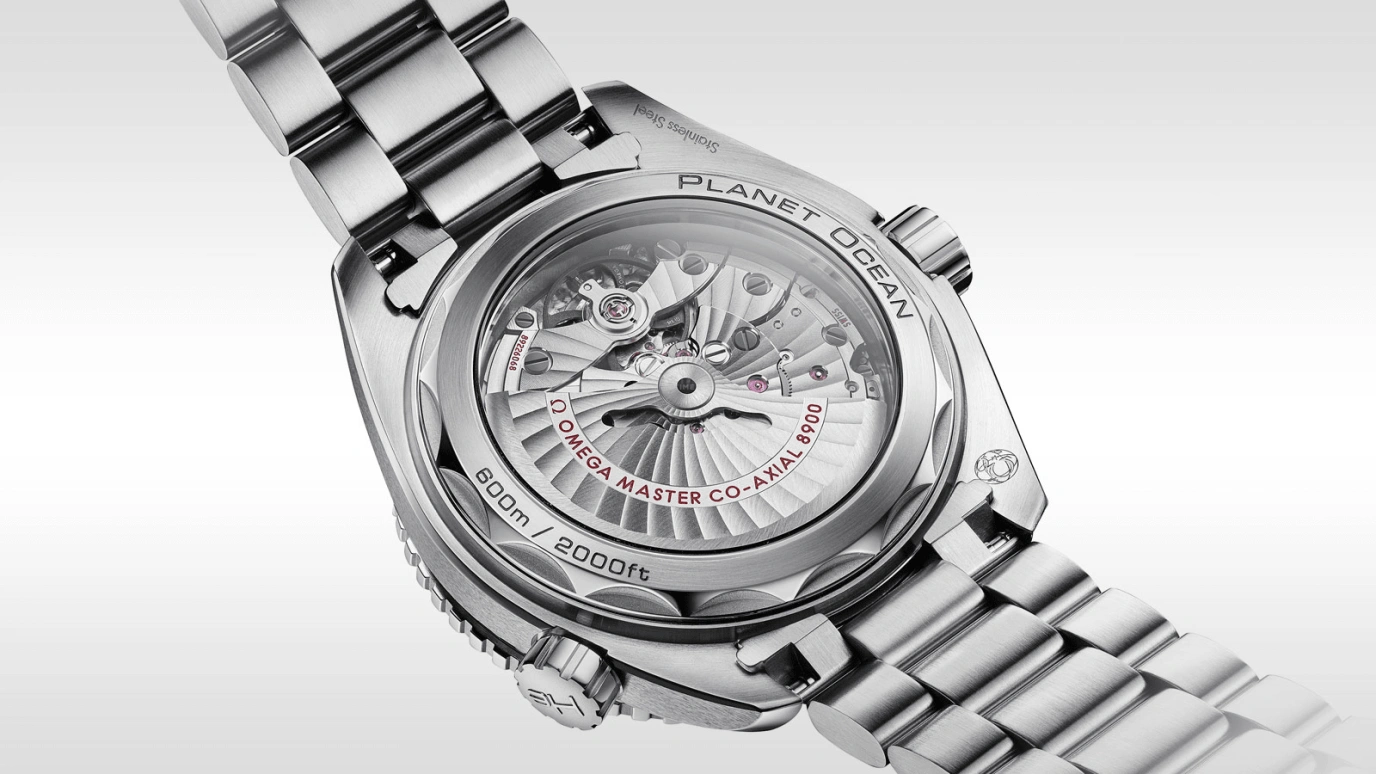 Omega,Seamaster Planet Ocean 43.50mm,43.50mm,Stainless Steel,White,Automatic,Date,Co-Axial Escapement,215,215.30.44.21.04.001