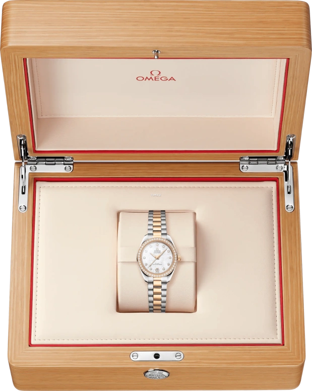 Omega,Aqua Terra 30mm,30mm,Stainless Steel,Moonshine Gold,White,Automatic,Day,Anti-magnetic,220,220.25.30.20.55.001