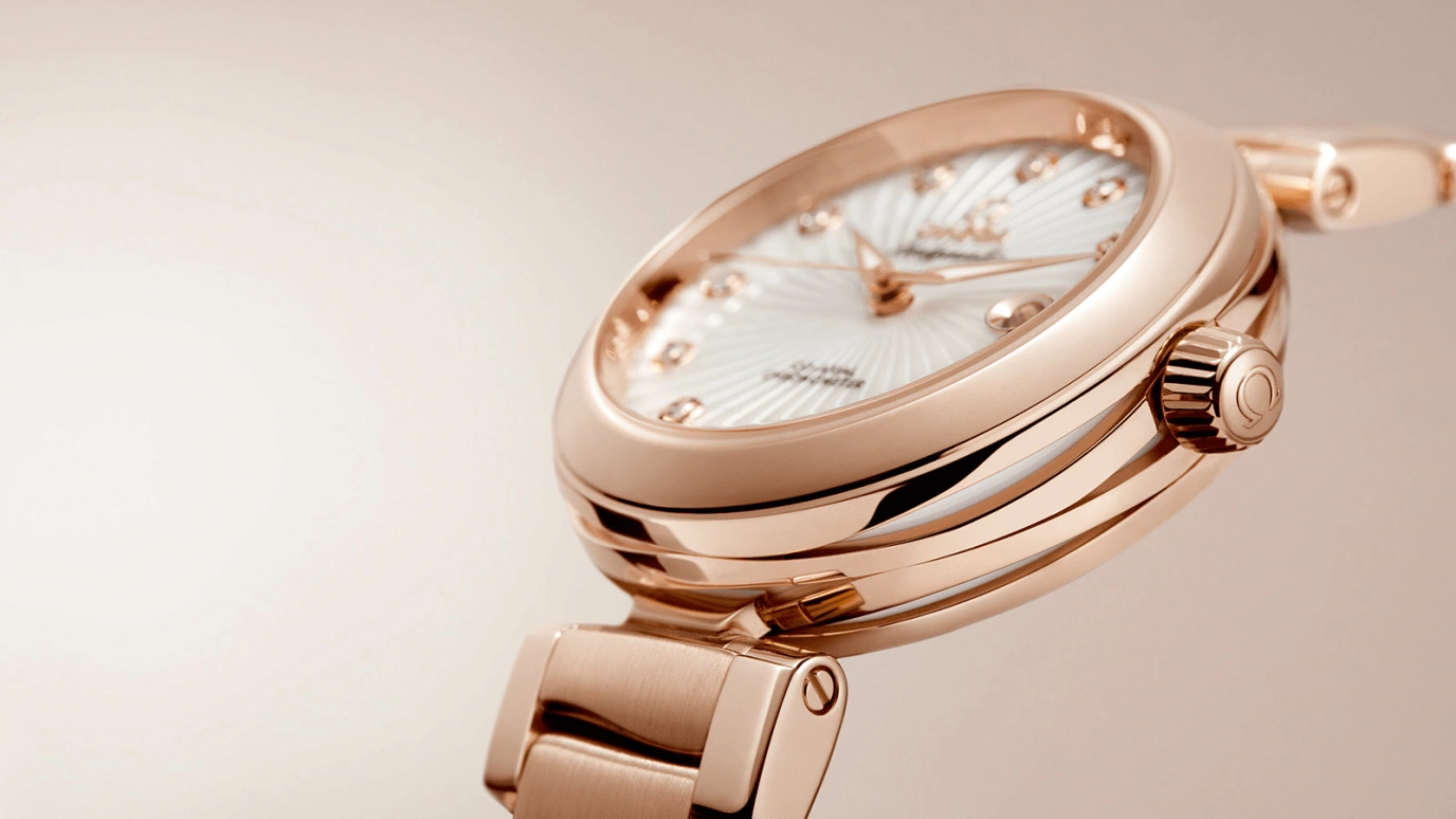 Omega,LadyMatic 34mm,34mm,Red Gold,White,Automatic,Date,Co-Axial Escapement,425,425.60.34.20.55.001