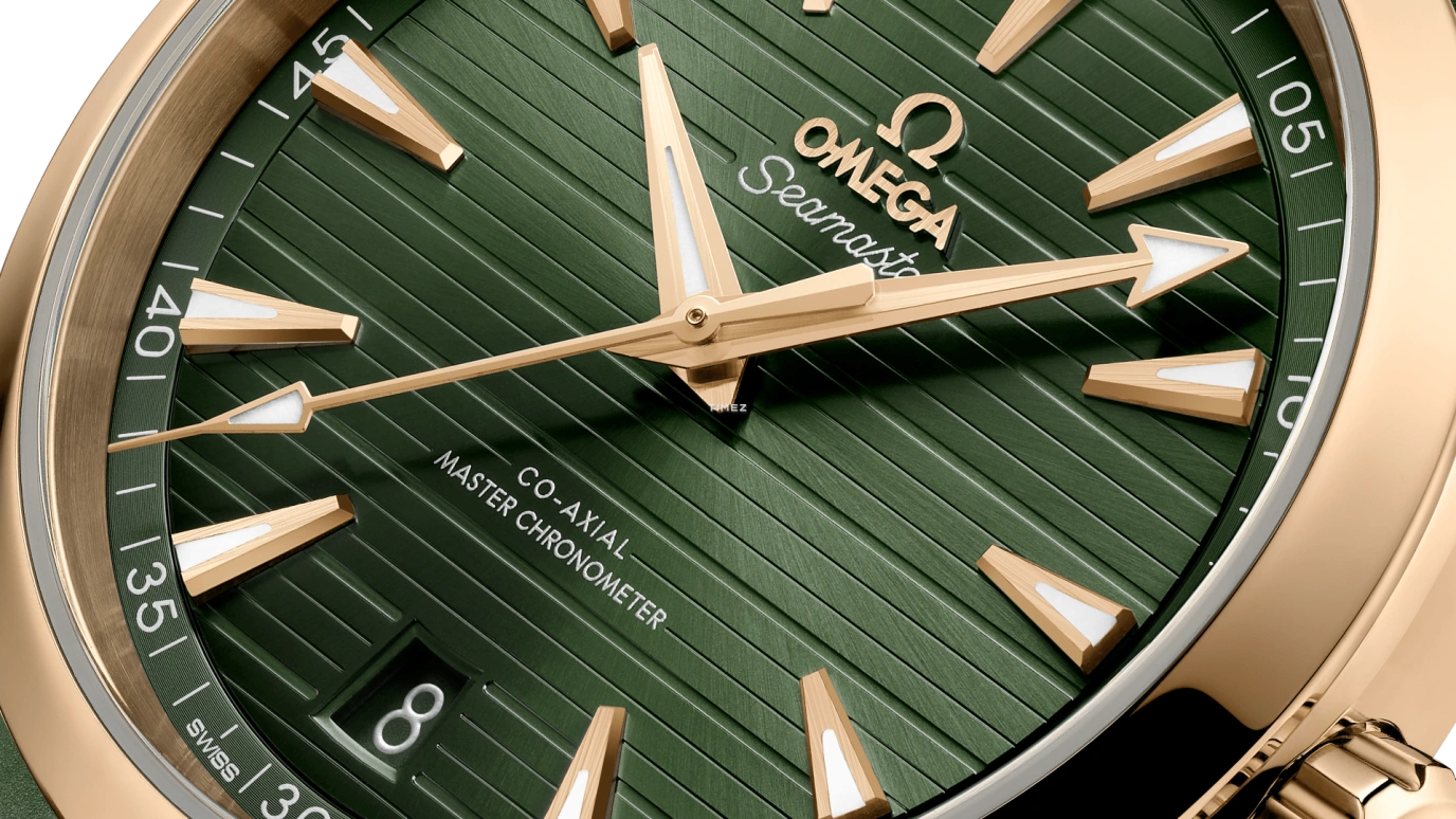 Omega,Aqua Terra 41mm,41mm,Moonshine Gold,Green,Automatic,Day,Anti-magnetic,220,220.52.41.21.10.001