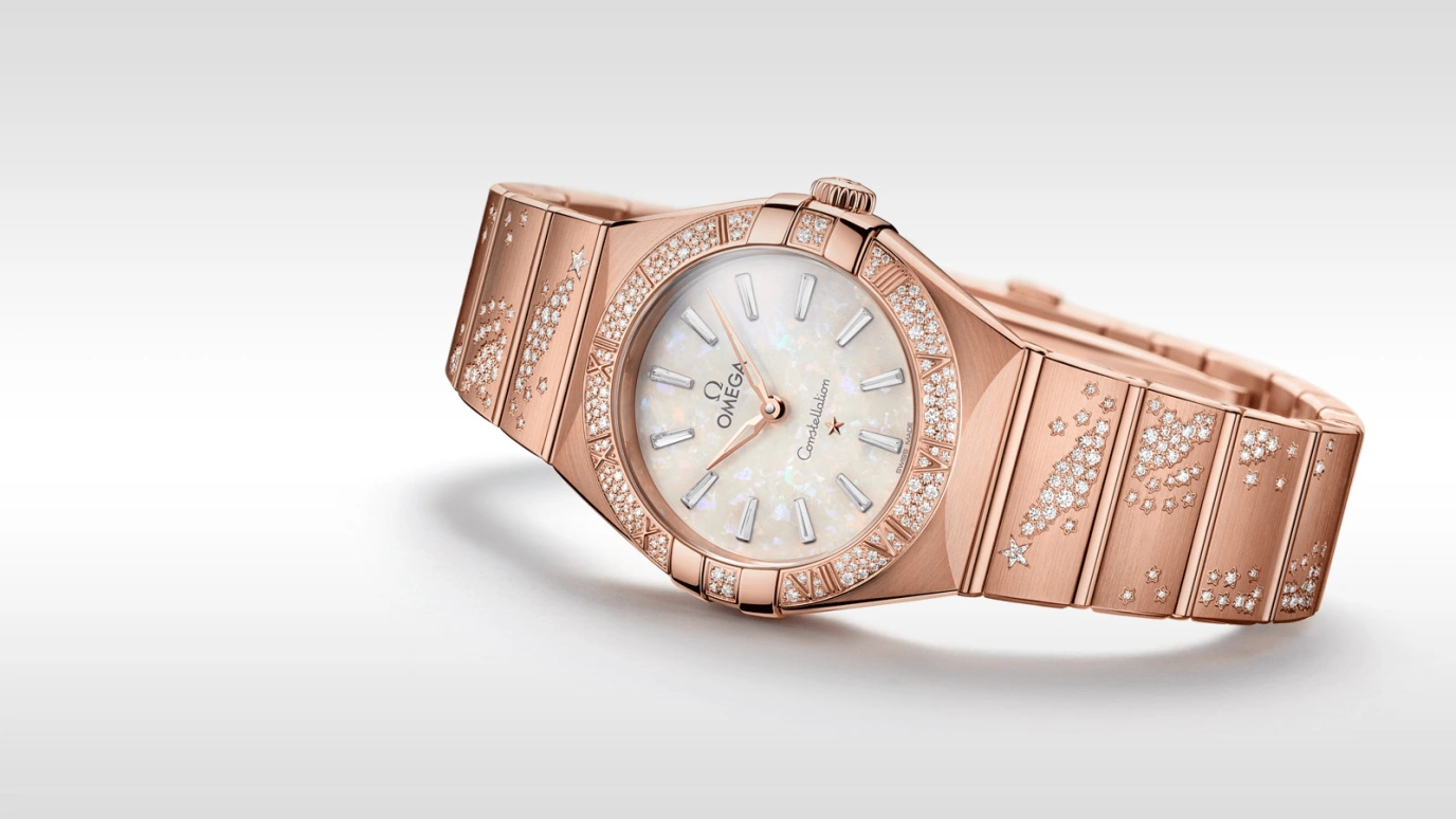 Omega,Constellation 28mm,28mm,Sedna Gold,White,Quartz,In-house Caliber,Sapphire,Crystal Glass,131,131.55.28.60.99.001