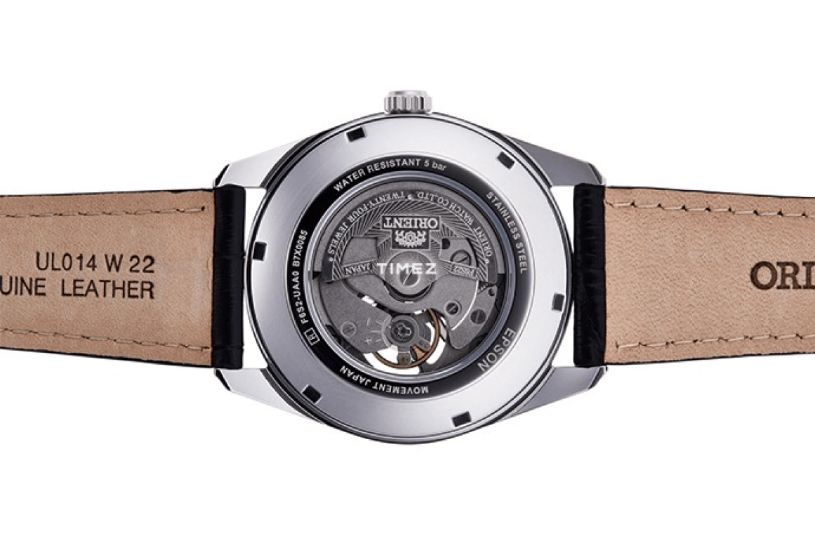 Orient,Contemporary 40.80mm,40.80mm,Stainless Steel,White,Quartz,Sapphire,Round,RA,RA-AR0004S