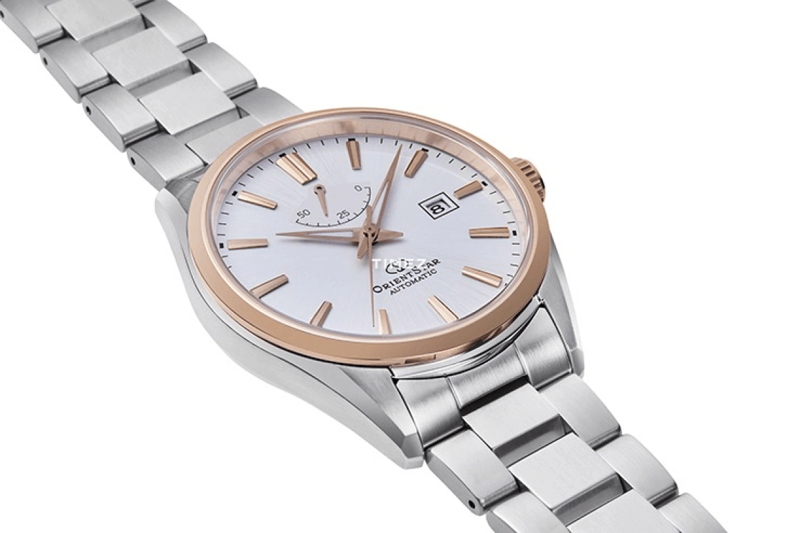 Orient,STAR 42mm,42mm,Stainless Steel,White,Automatic,Day,Power Reserve Indicator,RE,RE-AU0401S