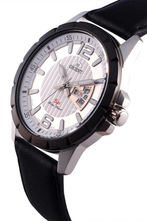 Orient,Sports 43mm,43mm,Stainless Steel,White,Quartz,Date,Day,FUG1X003W