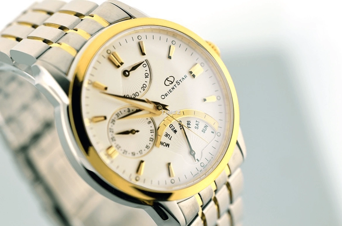 Orient,STAR 39.50mm,39.50mm,Stainless Steel,Silver White,Automatic,Date,Day,Power Reserve Indicator,Flyback,Sapphire,Crystal Glass,Round,SDE00001W0