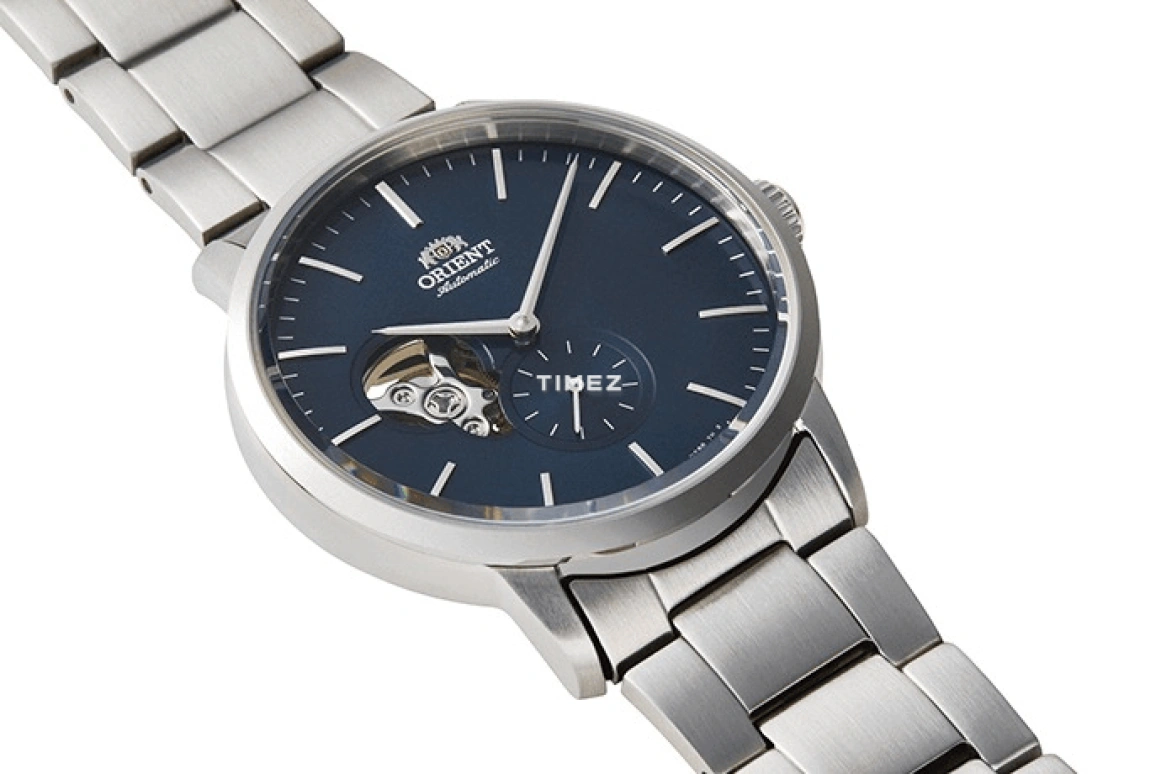 Orient,Classic 40mm,40mm,Stainless Steel,Blue,Automatic,Handwound,Sapphire,Crystal Glass,Round,RA,RA-AR0101L