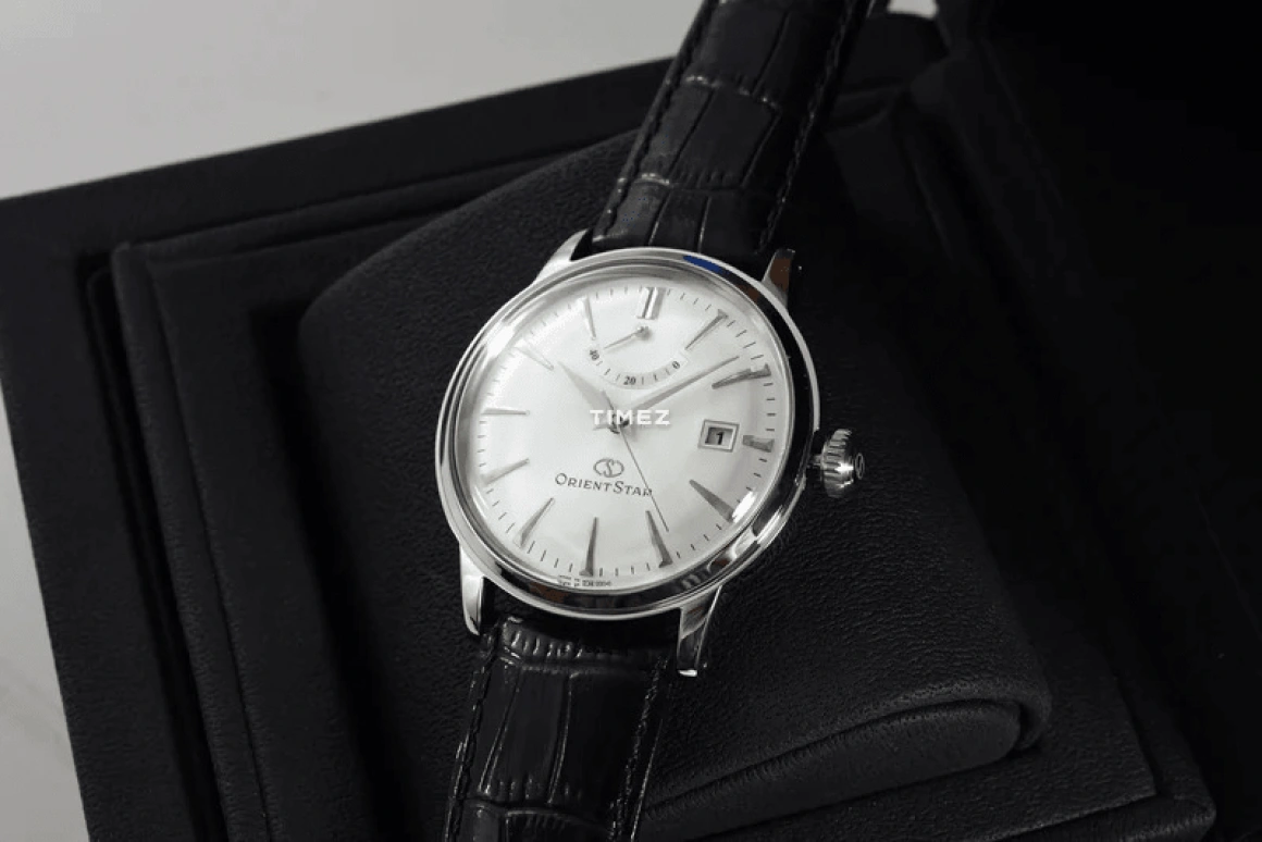 Orient,STAR 38.50mm,38.50mm,Stainless Steel,White,Handwound,Day,Power Reserve Indicator,SAF02004W