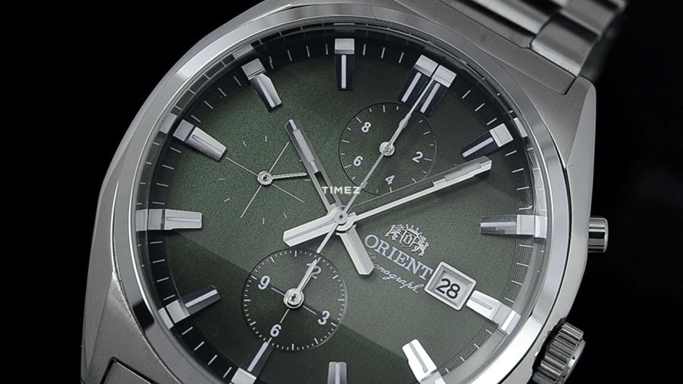 Orient,Other 39mm,39mm,Stainless Steel,Green,Quartz,Chronograph,Day,TT10002F