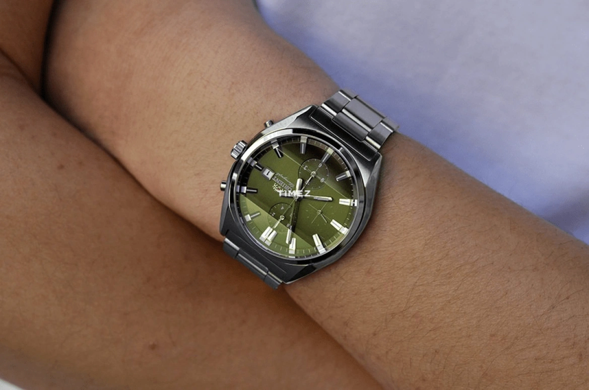 Orient,Other 39mm,39mm,Stainless Steel,Green,Quartz,Chronograph,Day,TT10002F