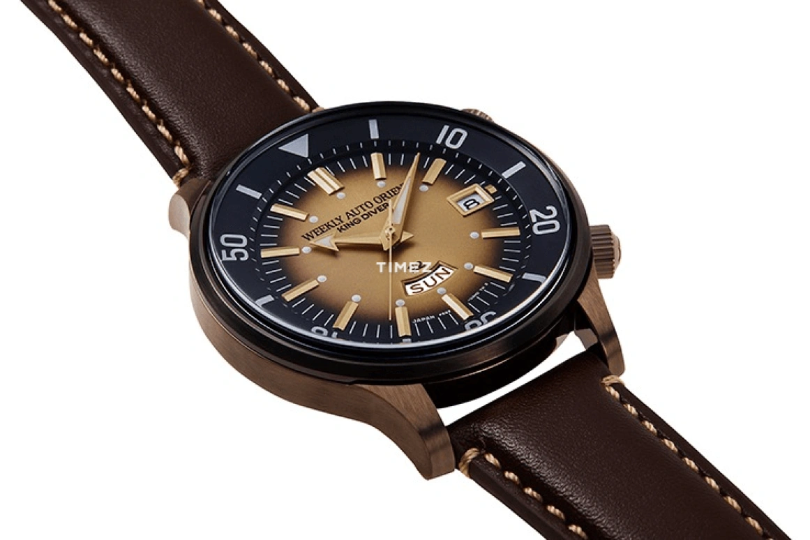 Orient,Revival 43.80mm,43.80mm,Stainless Steel,Gradient,Gold,Automatic,Date,Day,RA,RA-AA0D04G