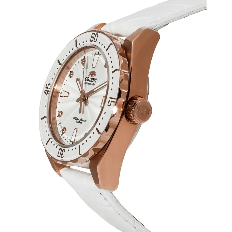 Orient,Sports 39mm,39mm,Stainless Steel,White,Automatic,Day,Sapphire,Crystal Glass,FAC0A003W