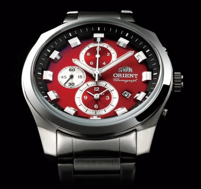 Orient,Other 43mm,43mm,Stainless Steel,Red,Quartz,Day,Hardlex,Glass,UND0002H