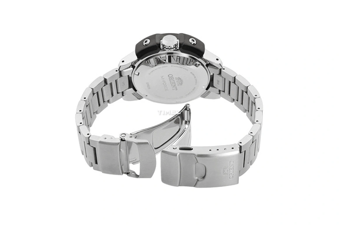 Orient,Sports 45mm,45mm,Stainless Steel,Red,Handwound,Automatic,Day,Sapphire,Crystal Glass,RA,RA-AC0L02R