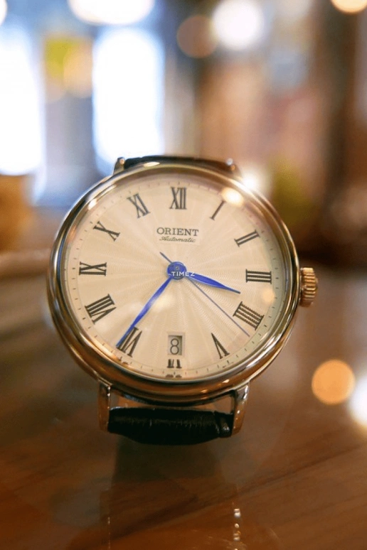 Orient,Other 37.50mm,37.50mm,Stainless Steel,White,Automatic,Day,Sapphire,Crystal Glass,FER2K004W