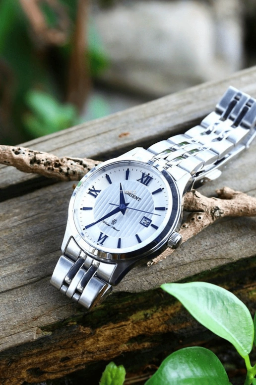 Orient,Other 28mm,28mm,Stainless Steel,White,Quartz,Day,Sapphire,FSZ3Z006W