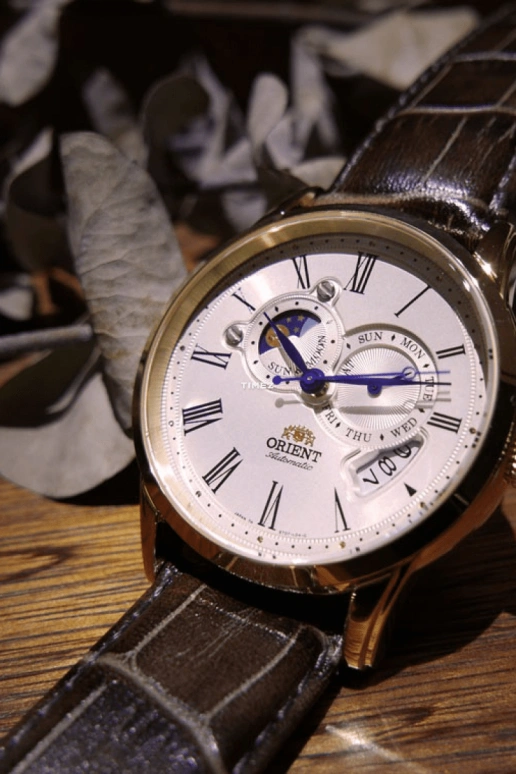 Orient,Other 42.50mm,42.50mm,Stainless Steel,Champagne,Automatic,Date,Day,Day / Night Indication,SET0T005Y