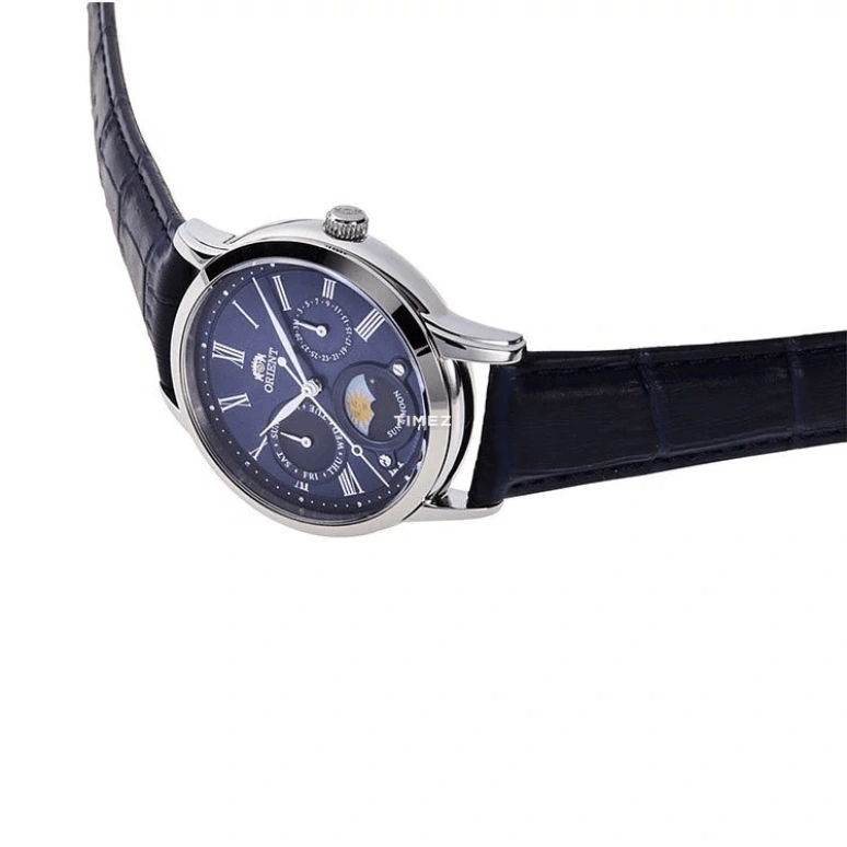 Orient,Other 34.80mm,34.80mm,Stainless Steel,Blue,Quartz,Date,Day,Day / Night Indication,RA,RA-KA0004L
