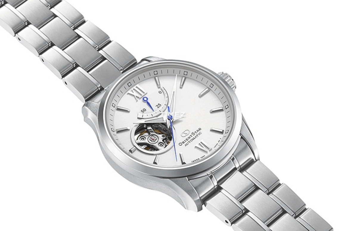 Orient,STAR 39.30mm,39.30mm,Stainless Steel,White,Automatic,Power Reserve Indicator,Sapphire,RE,RE-AT0003S