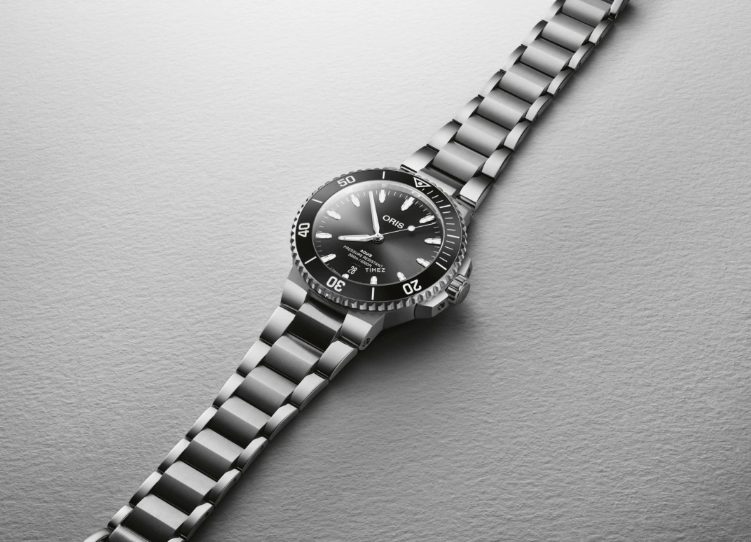 Oris,Aquis 41.50mm,41.50mm,Stainless Steel,Black,Automatic,Day,41hours,01 733 7787 4154,01 733 7787 4154-07 8 22 04PEB