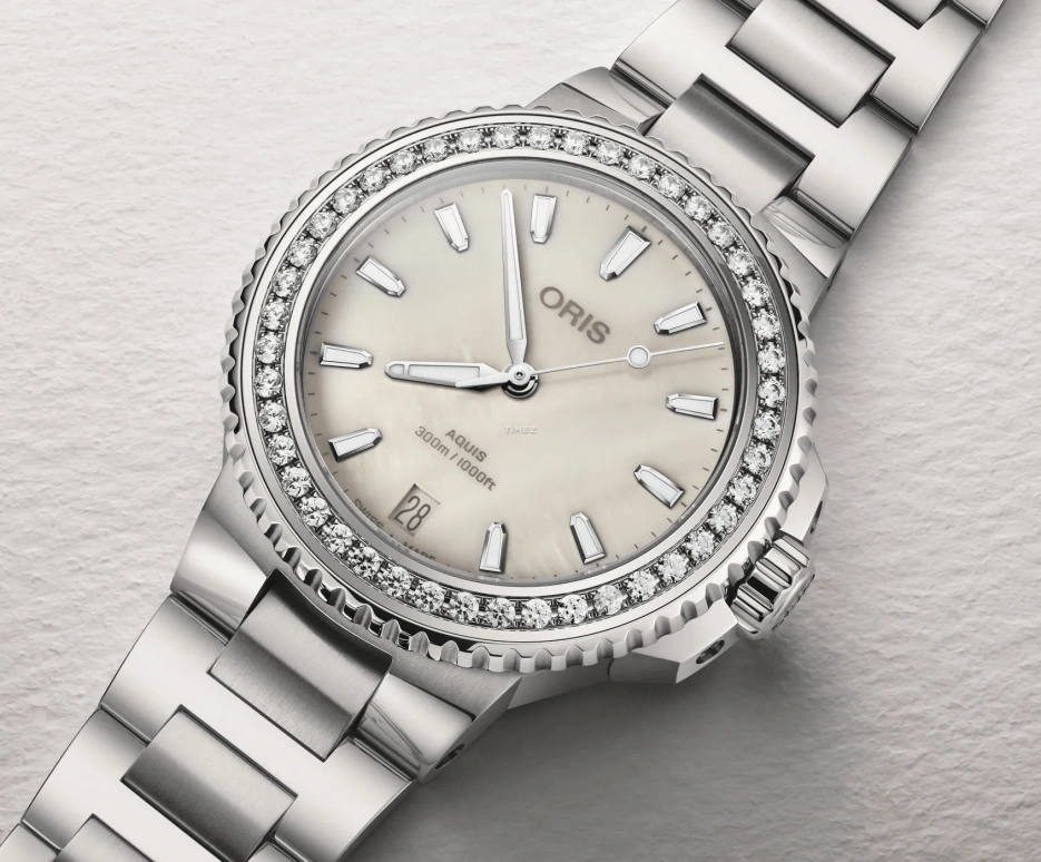 Oris,Aquis 36.50mm,36.50mm,Stainless Steel,White,Automatic,Day,41hours,01 733 7792 4956,01 733 7792 4956-07 8 19 05P