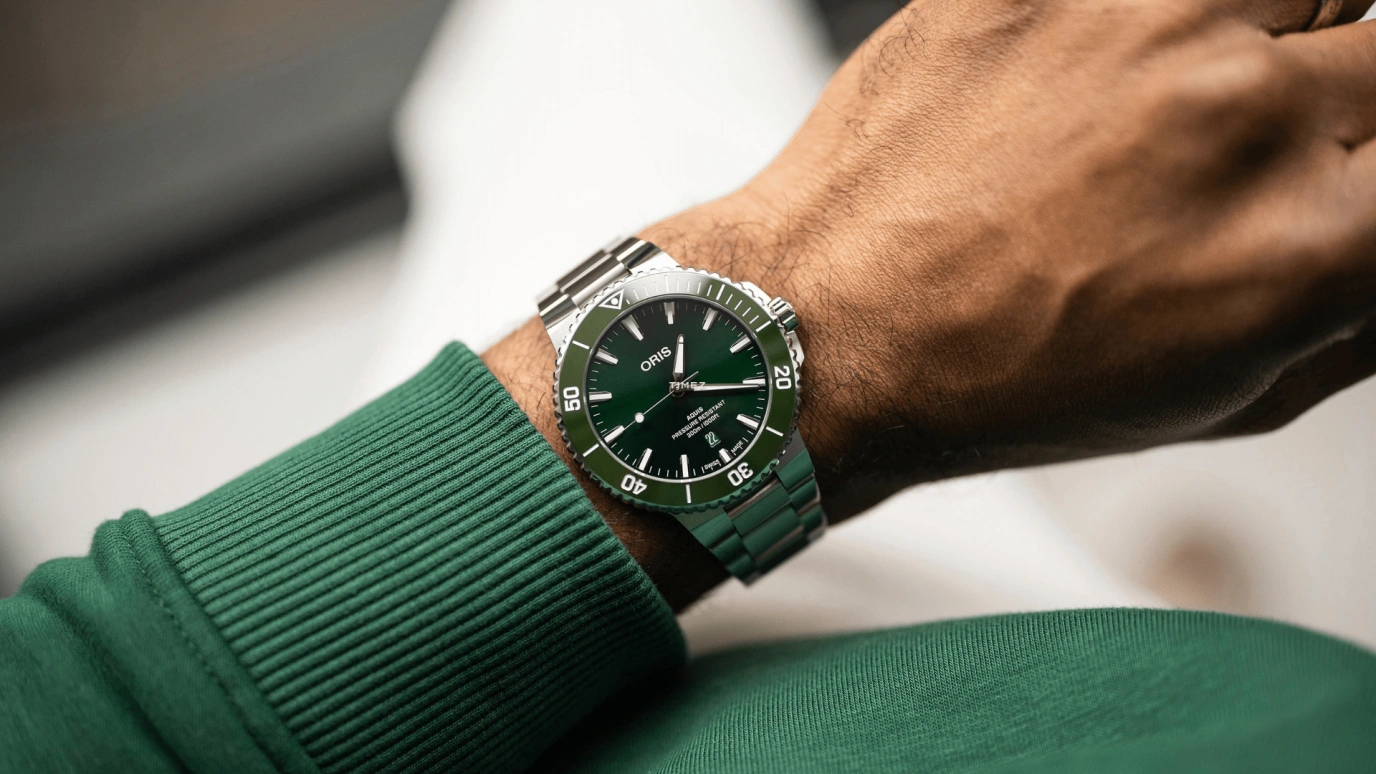 Oris,Aquis 43.50mm,43.50mm,Stainless Steel,Green,Automatic,Day,41hours,01 733 7789 4157,01 733 7789 4157-07 8 23 04PEB