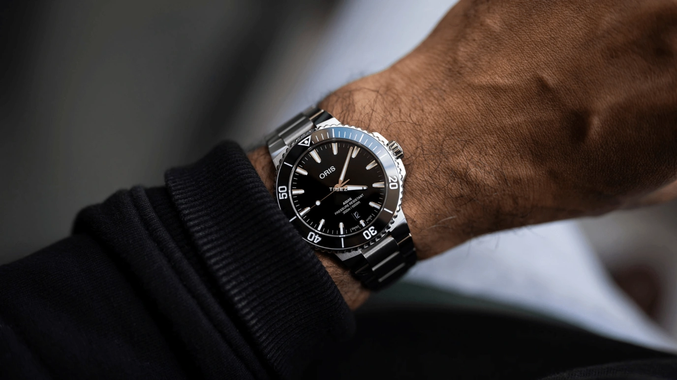 Oris,Aquis 41.50mm,41.50mm,Stainless Steel,Black,Automatic,Day,41hours,01 733 7787 4154,01 733 7787 4154-07 8 22 04PEB