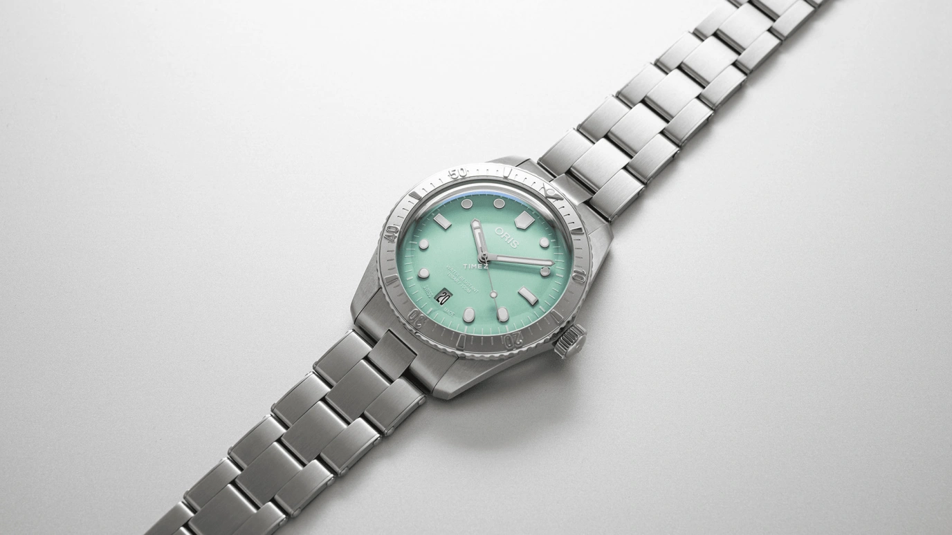 Oris,Divers 65 38mm,38mm,Stainless Steel,Green,Automatic,Day,Sapphire,Crystal Glass,01 733 7771 4057,01 733 7771 4057-07 8 19 18