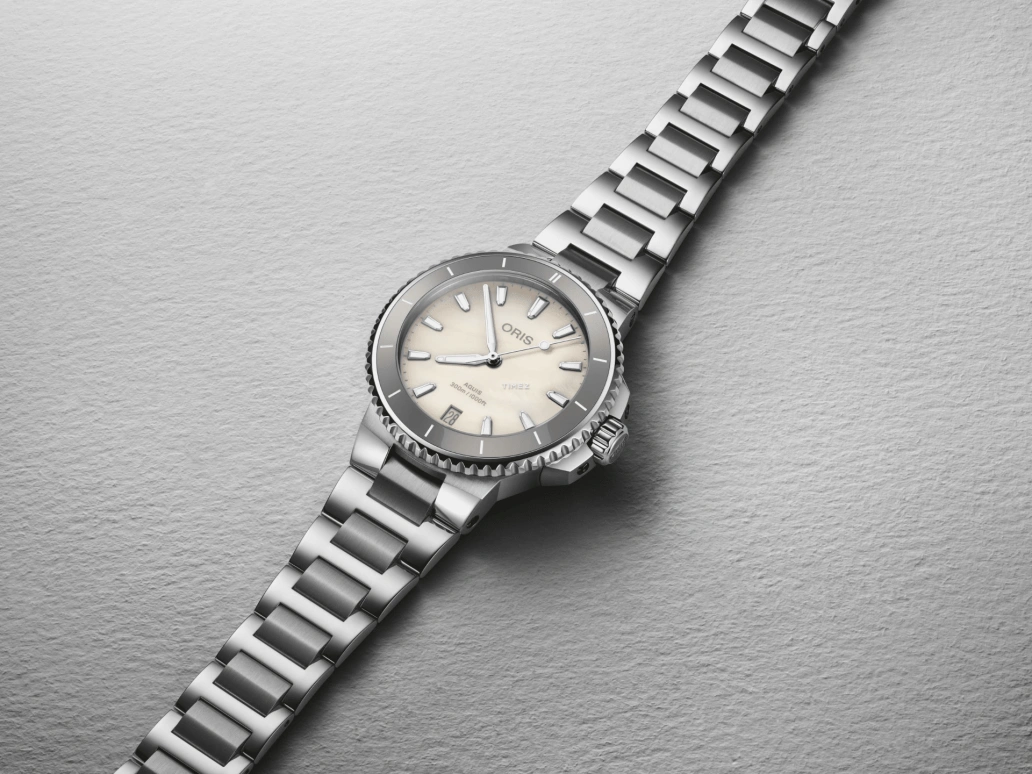 Oris,Aquis 36.50mm,36.50mm,Stainless Steel,Beige,White,Automatic,Day,41hours,01 733 7792 4151,01 733 7792 4151-07 8 19 05P