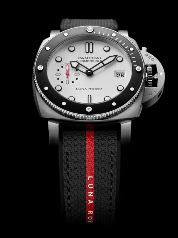 Panerai,Submersible 42mm,42mm,Stainless Steel,White,Automatic,Day,72hours,PAM01579