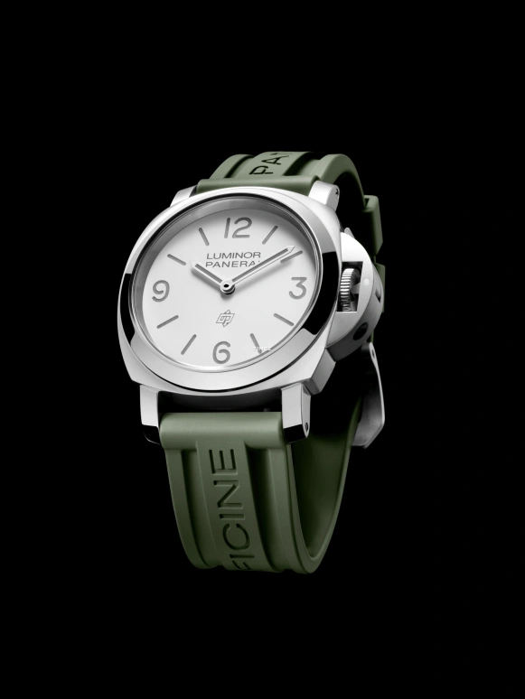 Panerai,Luminor 44mm,44mm,Stainless Steel,White,Handwound,72hours,In-house Caliber,PAM01087