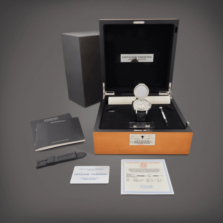 Panerai,Luminor 44mm,44mm,Stainless Steel,Silver,Automatic,Day,42hours,PAM00842