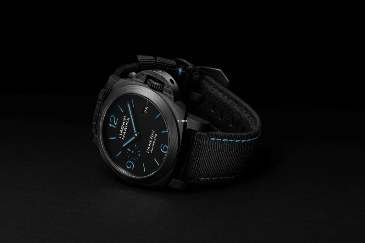Panerai,Luminor 44mm,44mm,Carbon,Black,Automatic,Day,72hours,PAM02661
