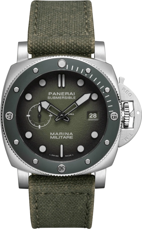 Panerai Submersible PAM01697