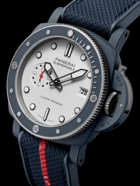 Panerai,Submersible 44mm,44mm,Ti-Ceramitech™,White,Automatic,Day,72hours,PAM01543