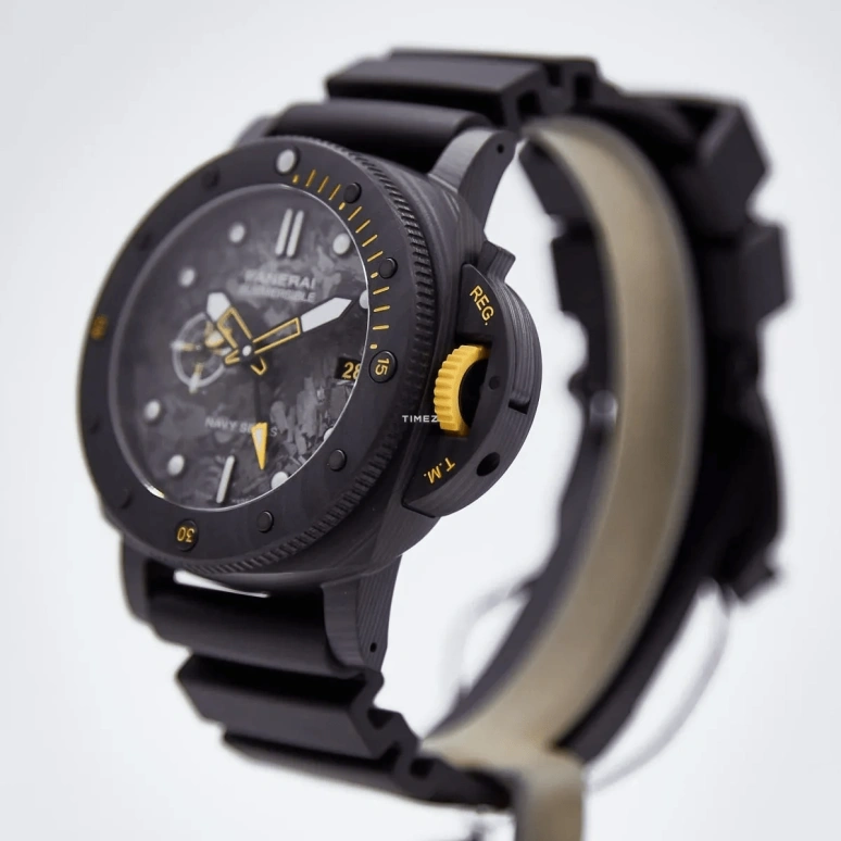 Panerai,Submersible 44mm,44mm,Ceramic,Carbotech,Grey,Automatic,Day,72hours,PAM01324