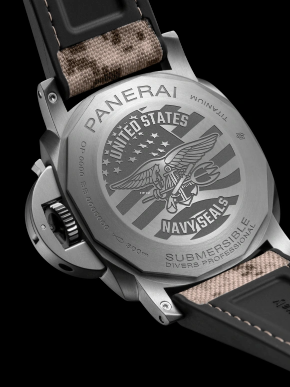 Panerai,Submersible 47mm,47mm,Titanium,Black,Grey,Gradient,Automatic,Day,72hours,PAM01669