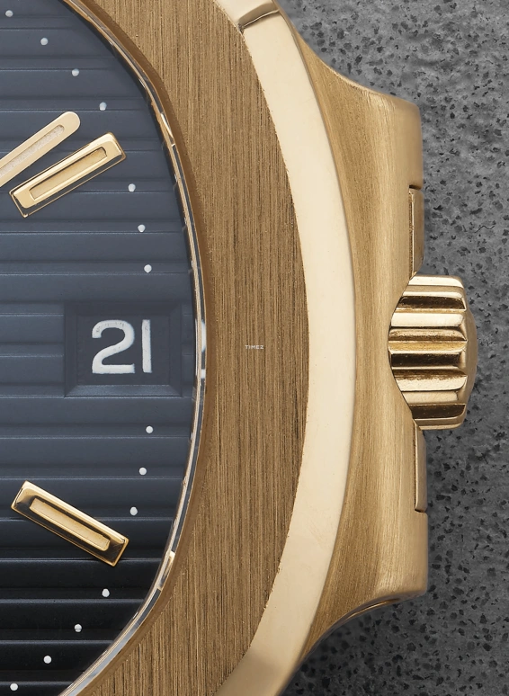 Patek Philippe,Nautilus 40mm,40mm,Yellow Gold,Dark Blue,Automatic,Day,38hours,3800,3800/001